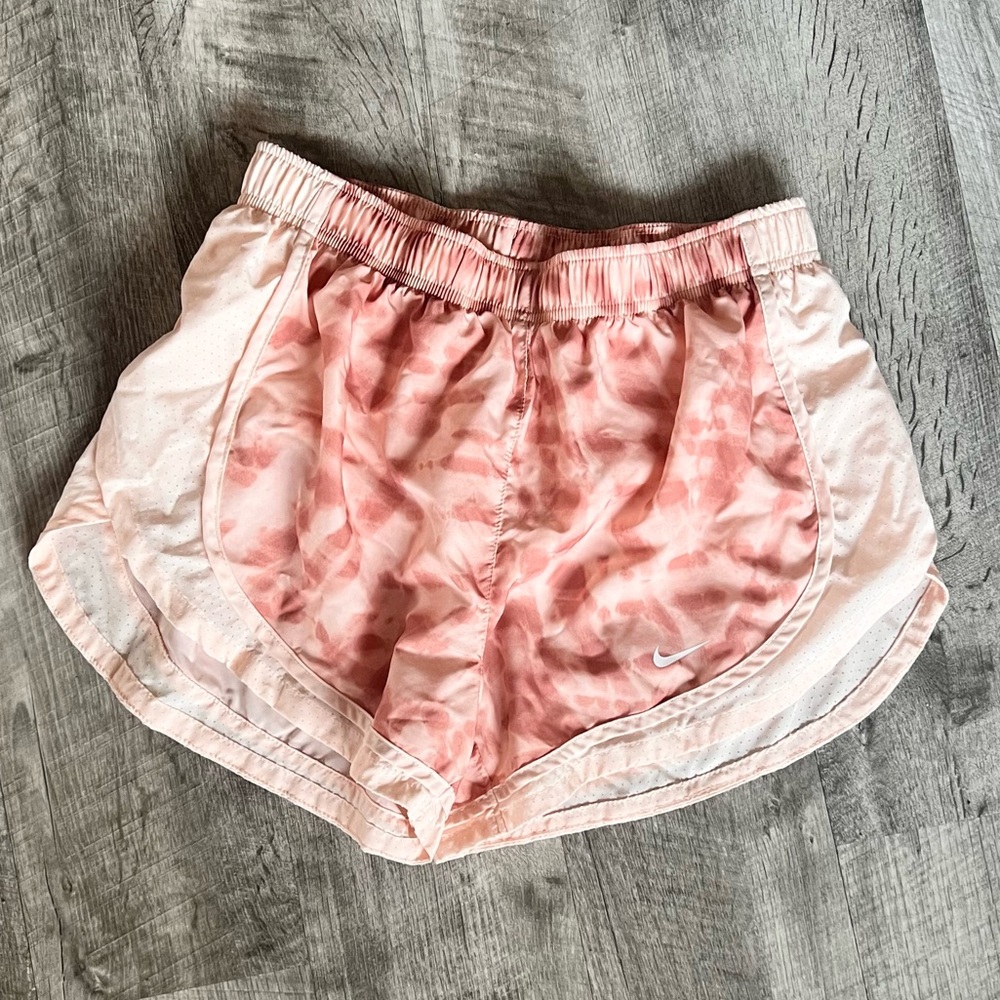 NWOT NIKE Tempo Running Shorts M
